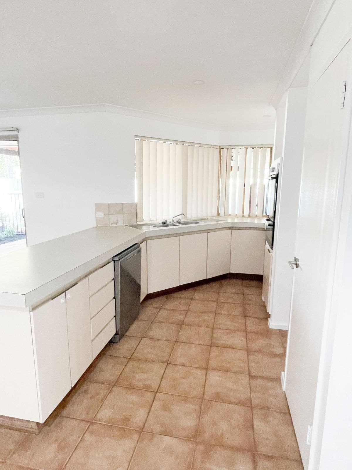 94 Graeme Street, Hannans WA 6430, Hannans - Thumbnail 7