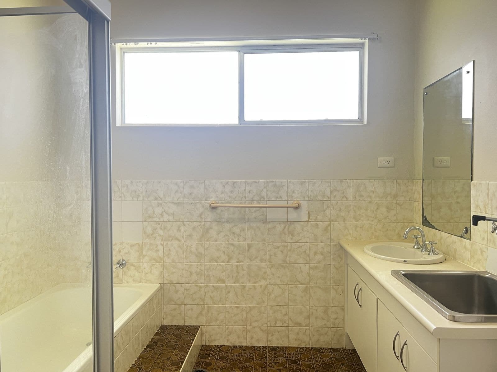 2/1 Burra St, Chevron Island QLD 4217, Chevron Island - Thumbnail 4