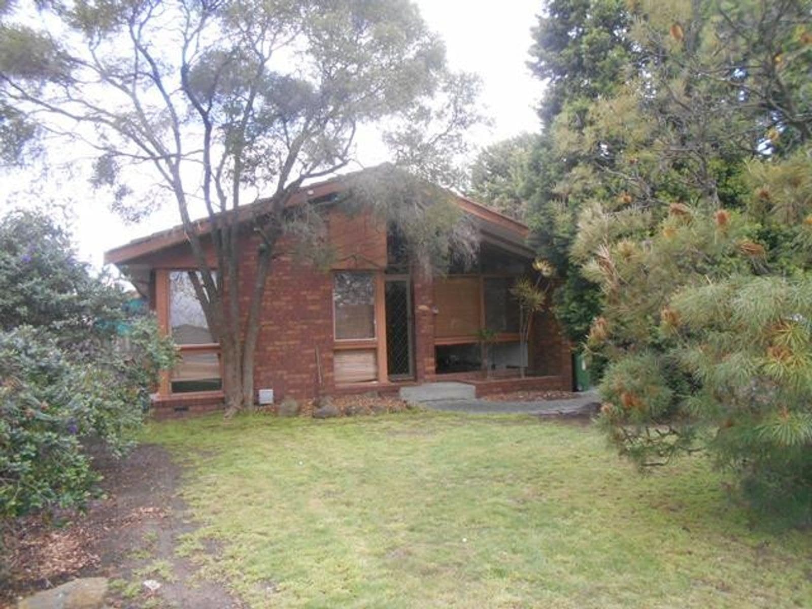 16 Hindmarsh Street, Rowville VIC 3178, Rowville - Thumbnail 2