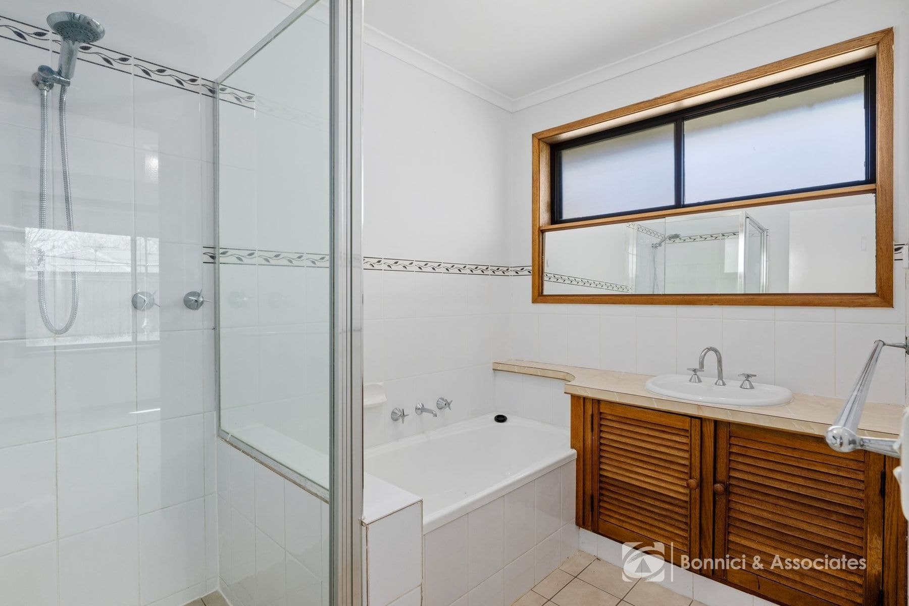 5 Pitmedden Drive, West Wodonga VIC 3690, West Wodonga - Thumbnail 8
