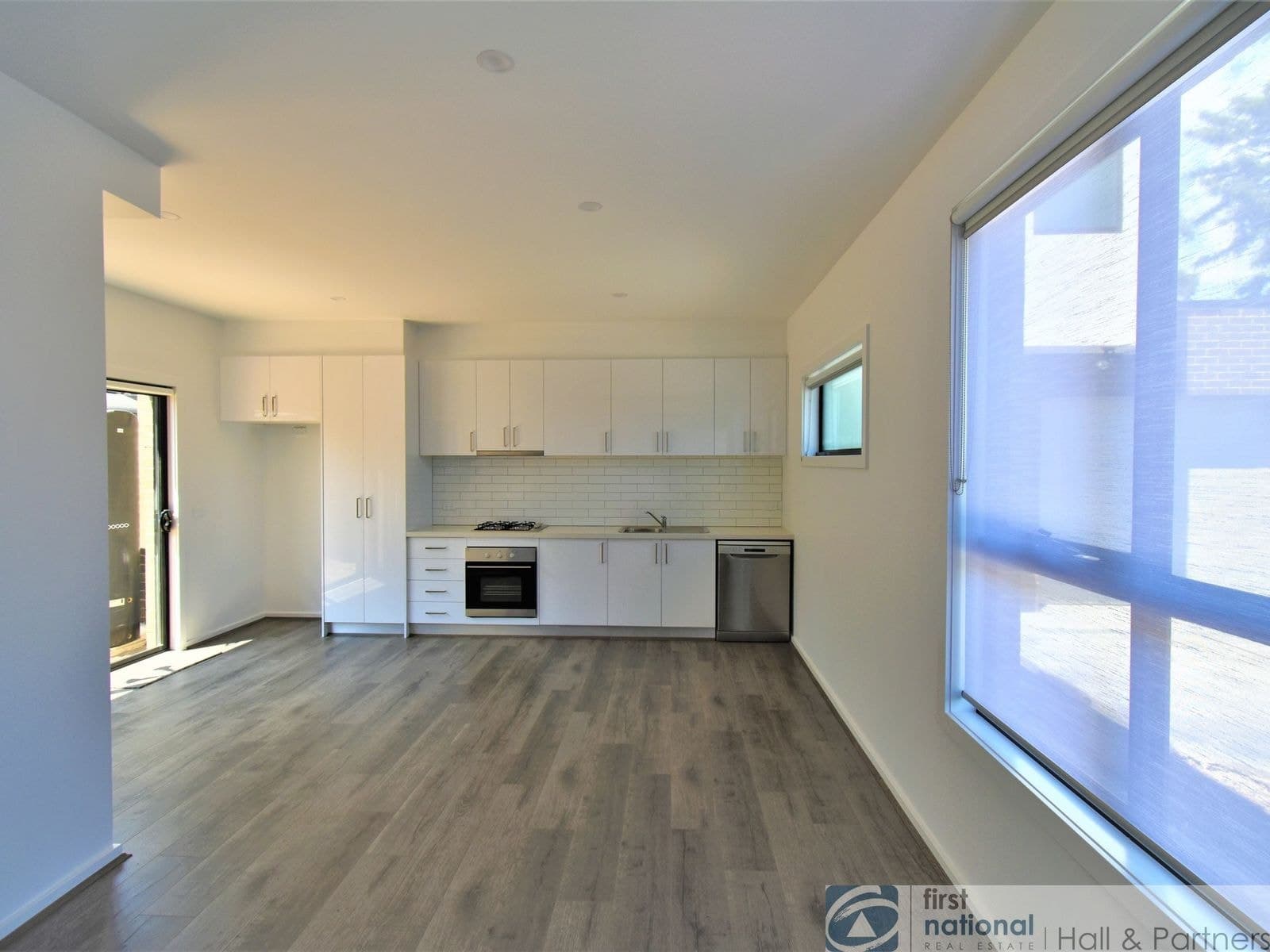 2/19 Matipo Street, Doveton VIC 3177, Doveton - Thumbnail 2