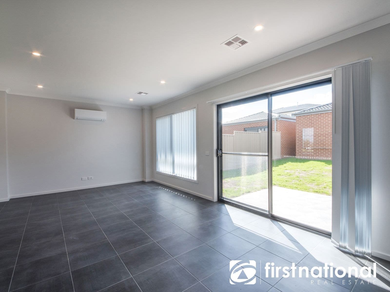 6 Todd Lane, Pakenham VIC 3810, Pakenham - Thumbnail 3