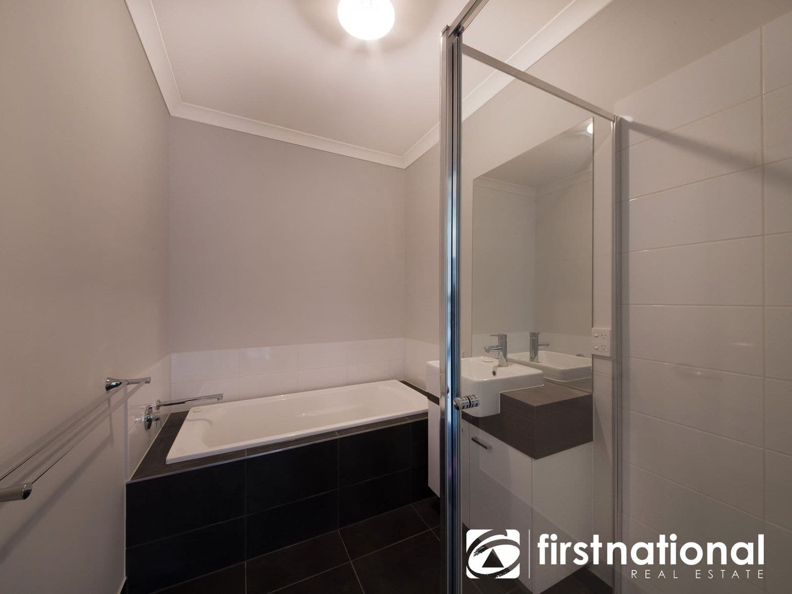 6 Todd Lane, Pakenham VIC 3810, Pakenham - Thumbnail 6