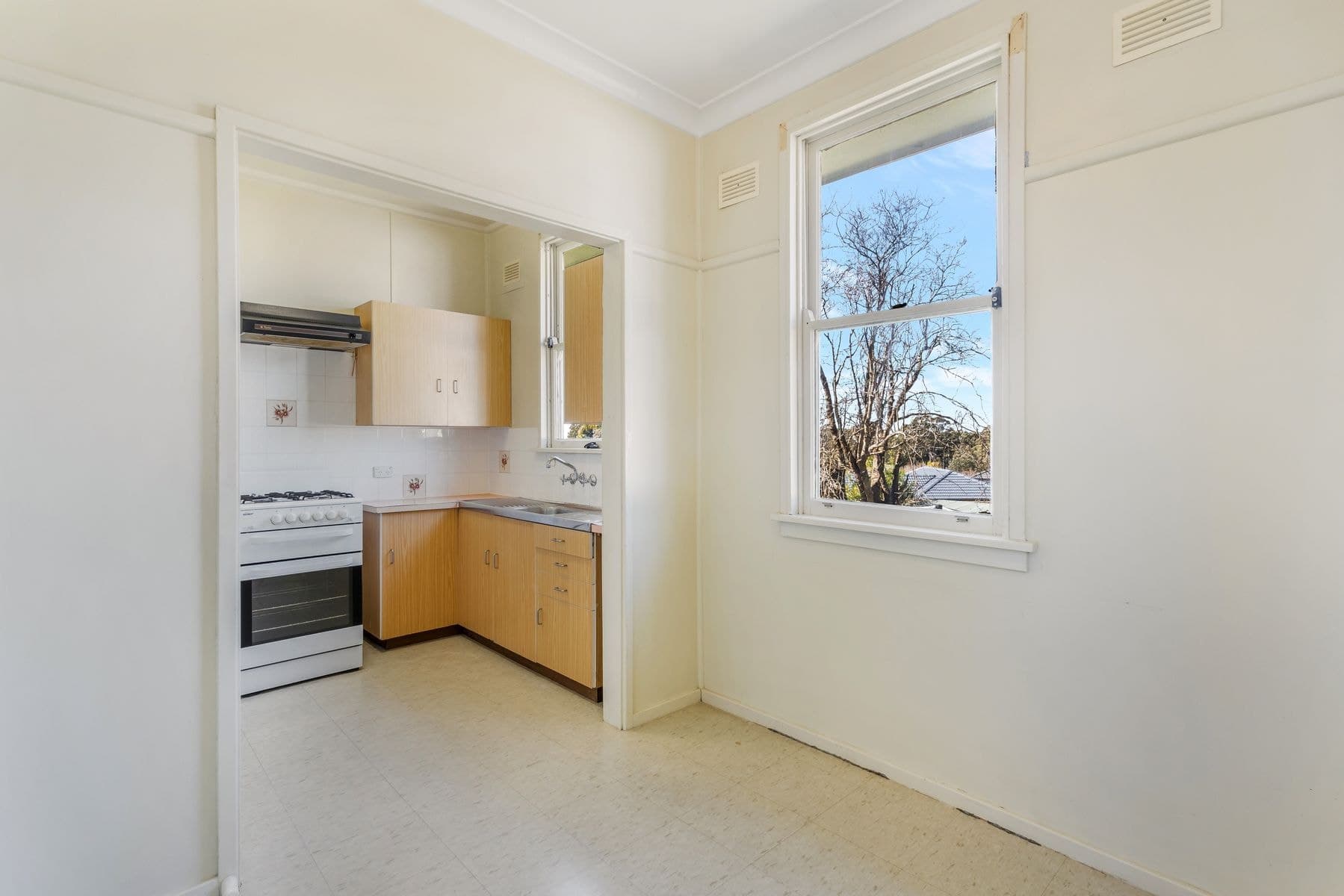 8 Wallace Place, Mount Pritchard NSW 2170, Mount Pritchard - Thumbnail 6