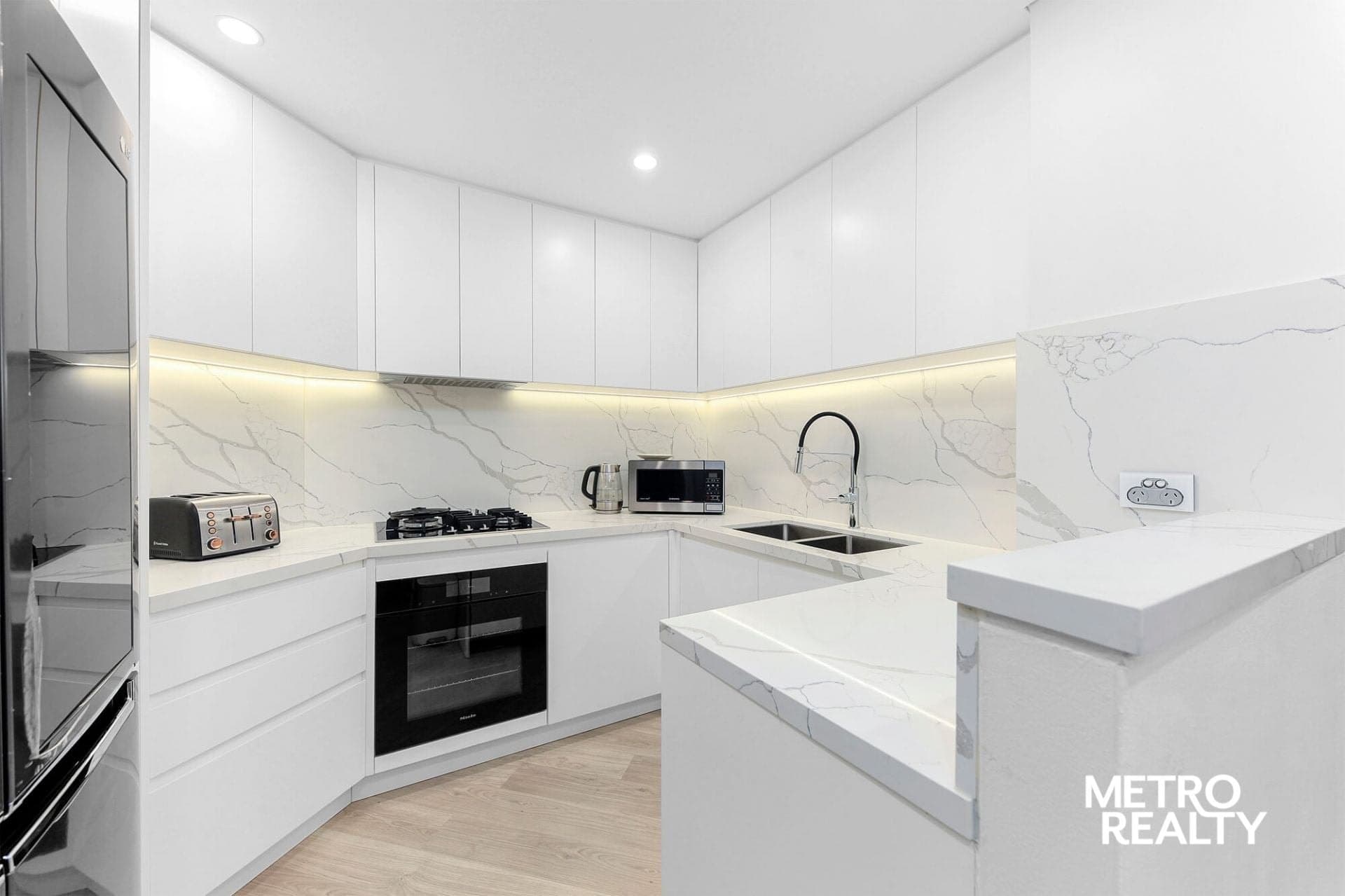 162/2-26 Wattle Cres Pyrmont NSW, Pyrmont - Thumbnail 3