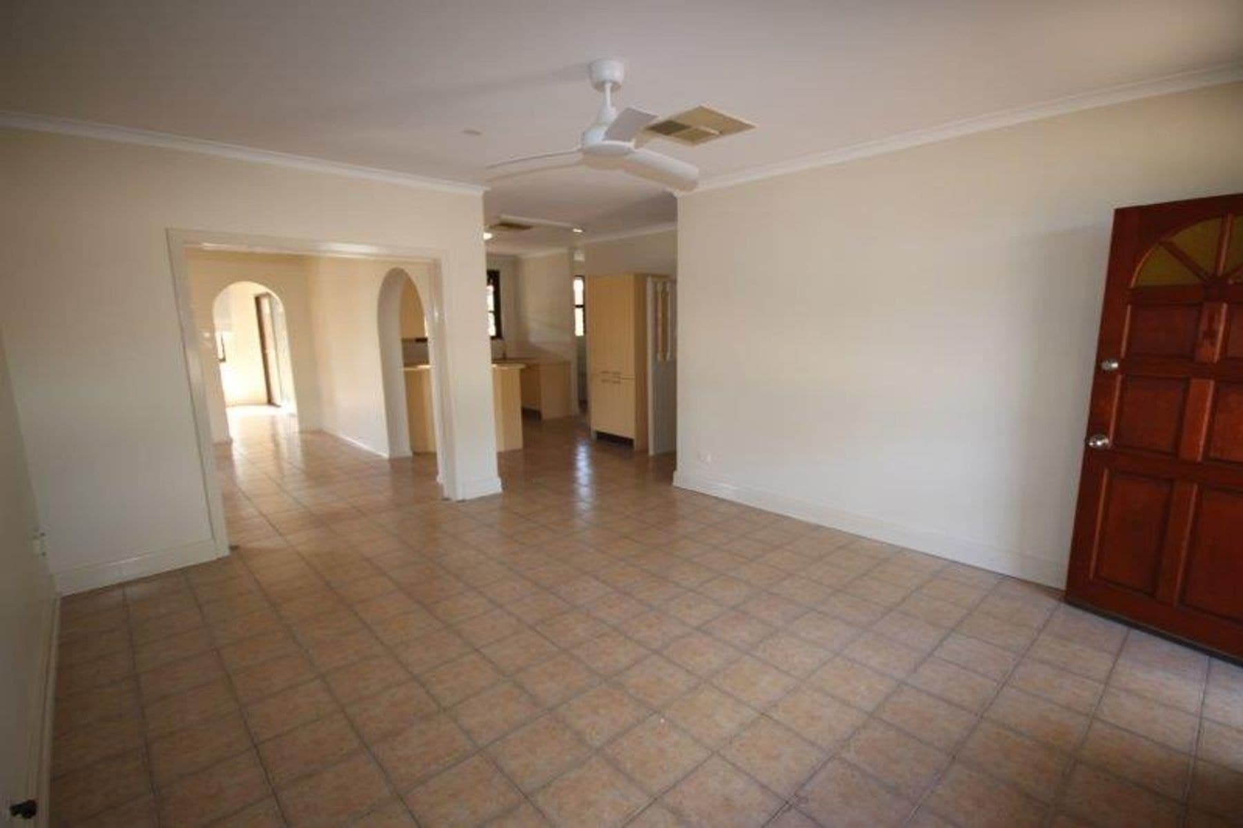 11 Clarke Street, Gillen NT 0870, Gillen - Thumbnail 2