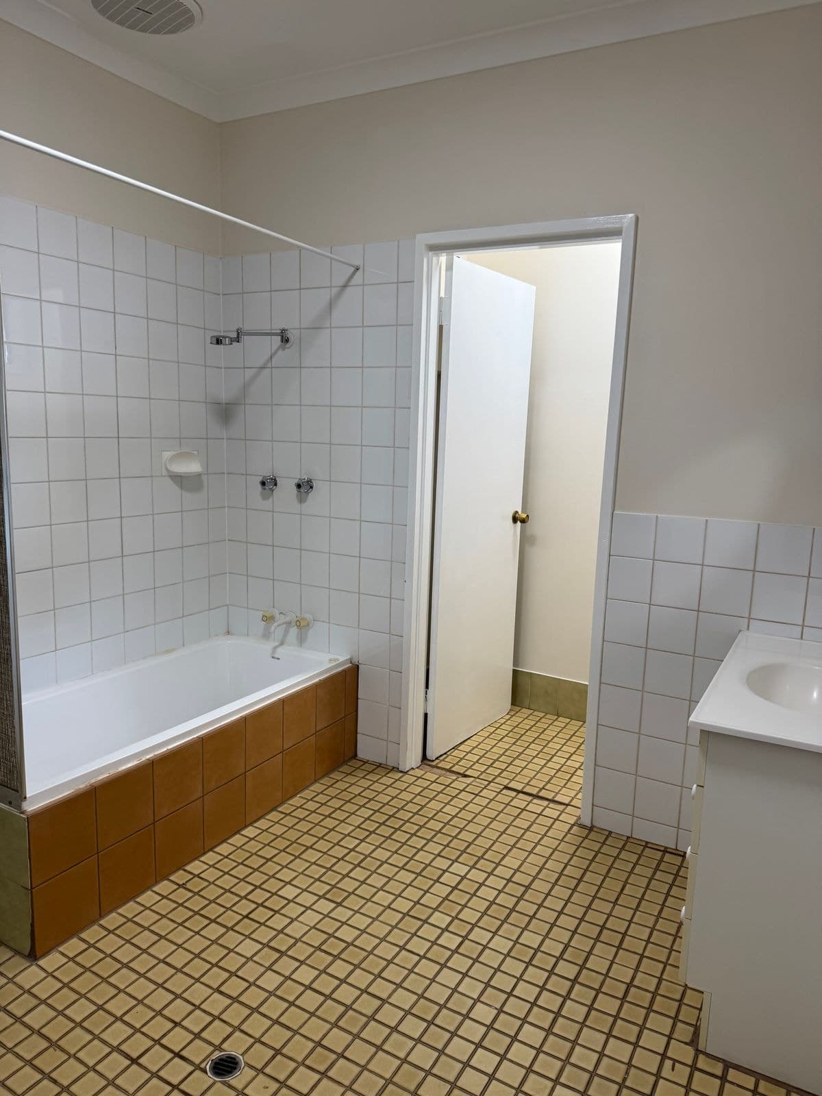 12E Johnston Street, Boulder WA 6432, Boulder - Thumbnail 7