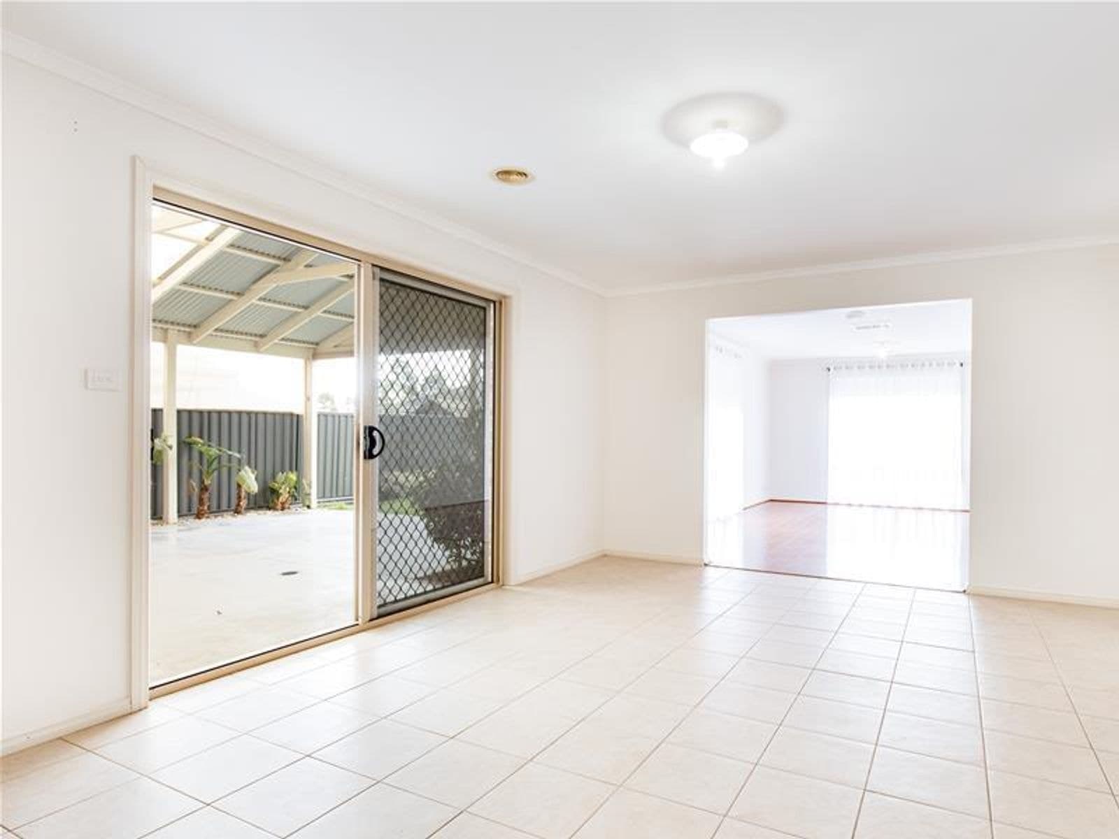3 Mackay Road, Wyndham Vale VIC 3024, Wyndham Vale - Thumbnail 3