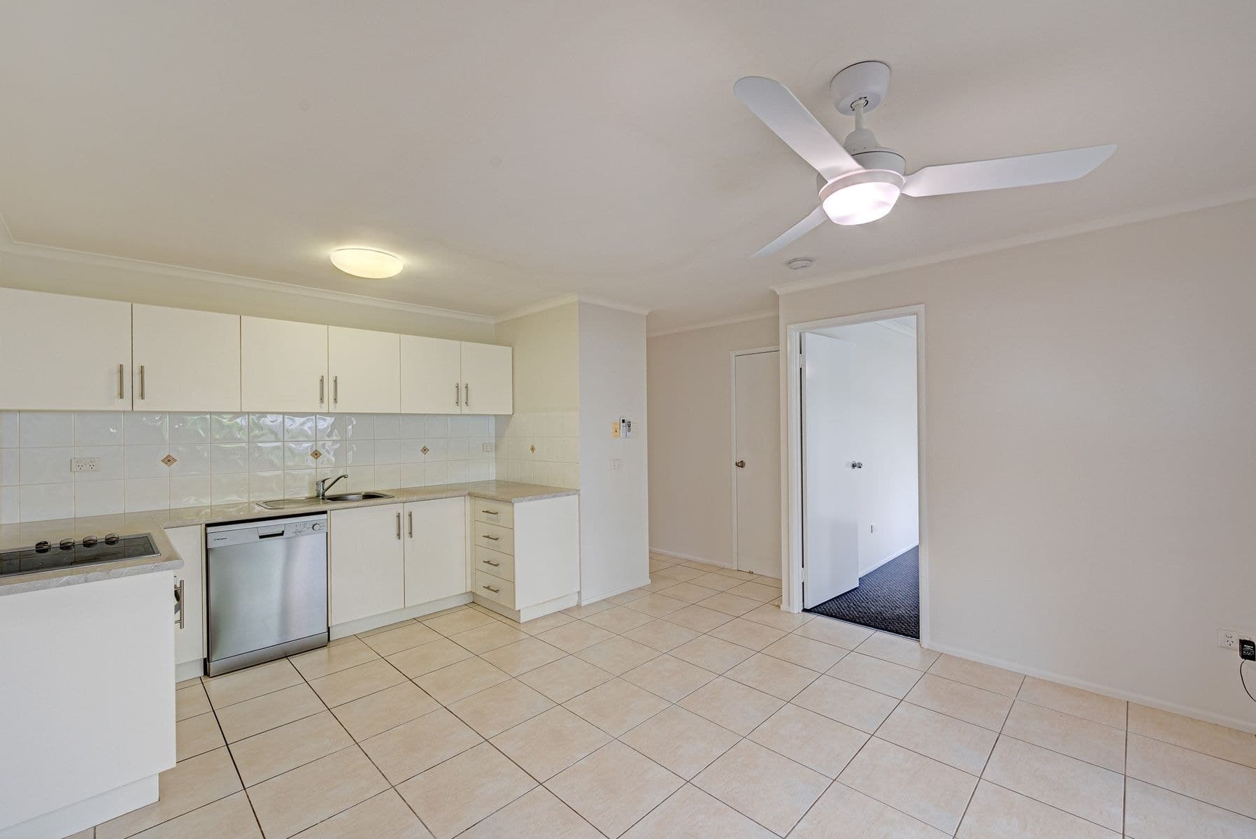4/66 Burnett Street, Bundaberg South QLD 4670, Bundaberg South - Thumbnail 2