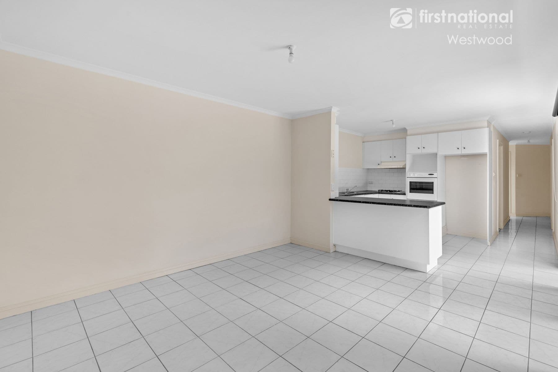 2/137 Greaves Street North, Werribee VIC 3030, Werribee - Thumbnail 2