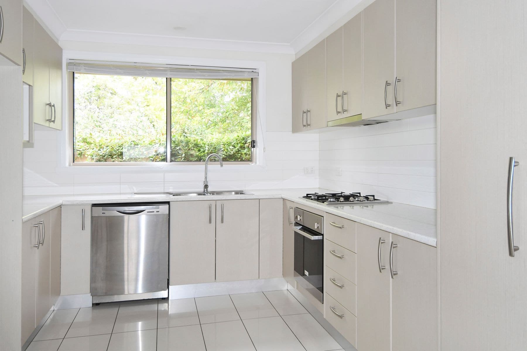81B Morrisset Street, Bathurst NSW 2795, Bathurst - Thumbnail 3