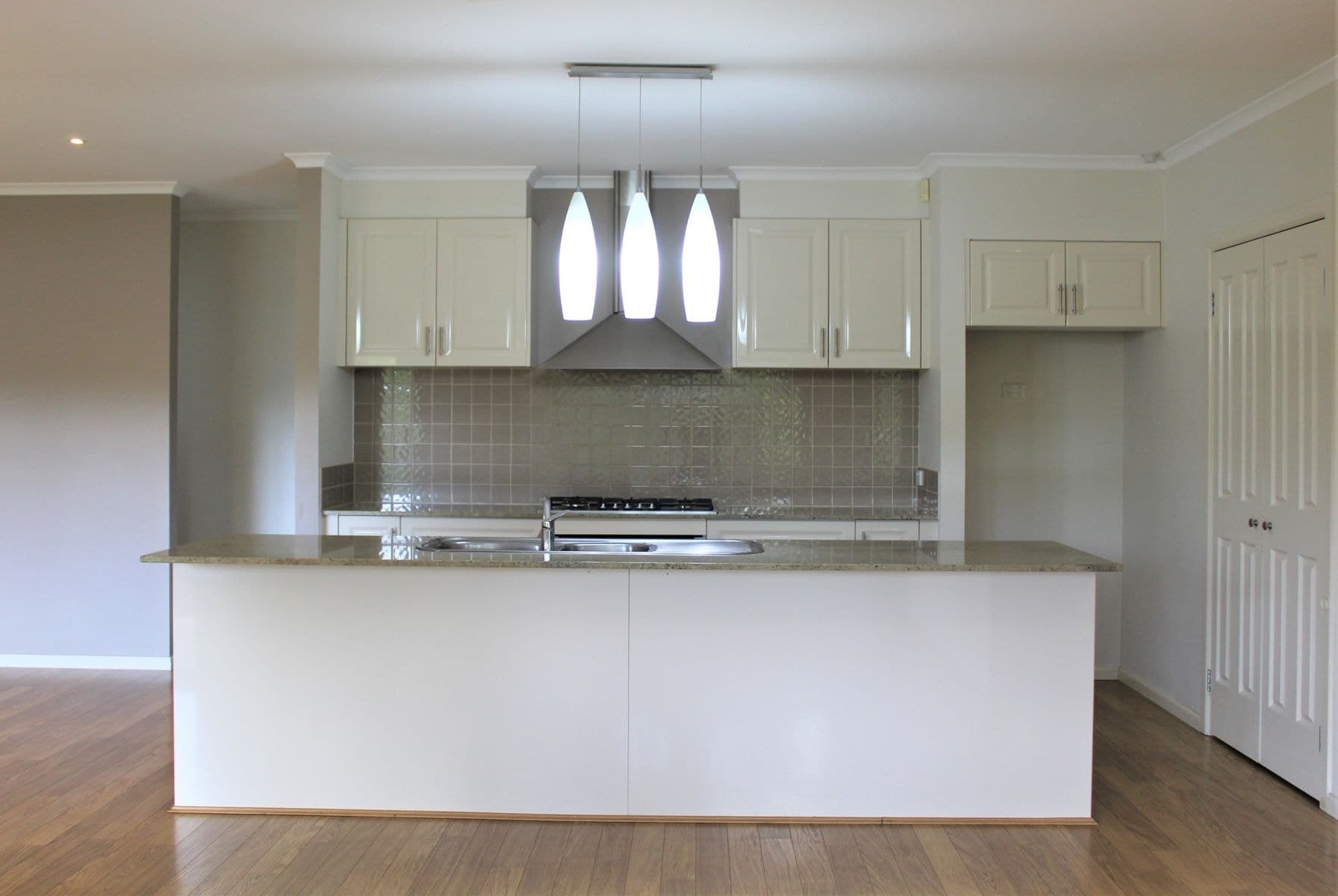 1 Cantona Court, Warragul VIC 3820, Warragul - Thumbnail 8
