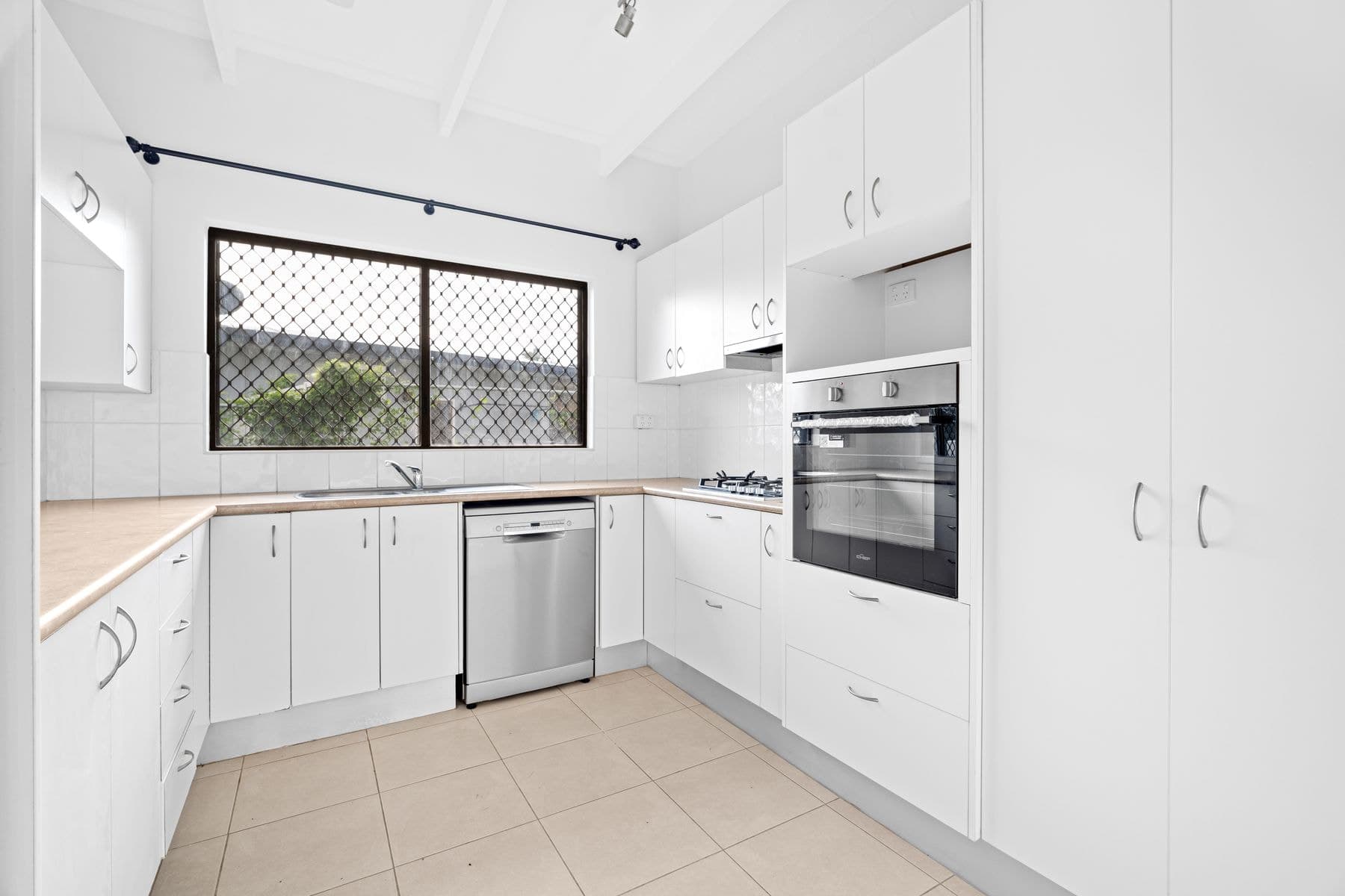 4 Coolibah Street, Nightcliff NT 0810, Nightcliff - Thumbnail 6