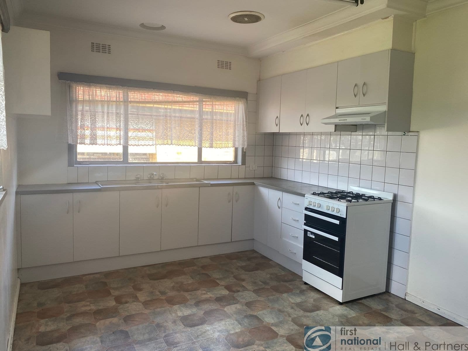 1017 Heatherton Road, Noble Park VIC 3174, Noble Park - Thumbnail 2