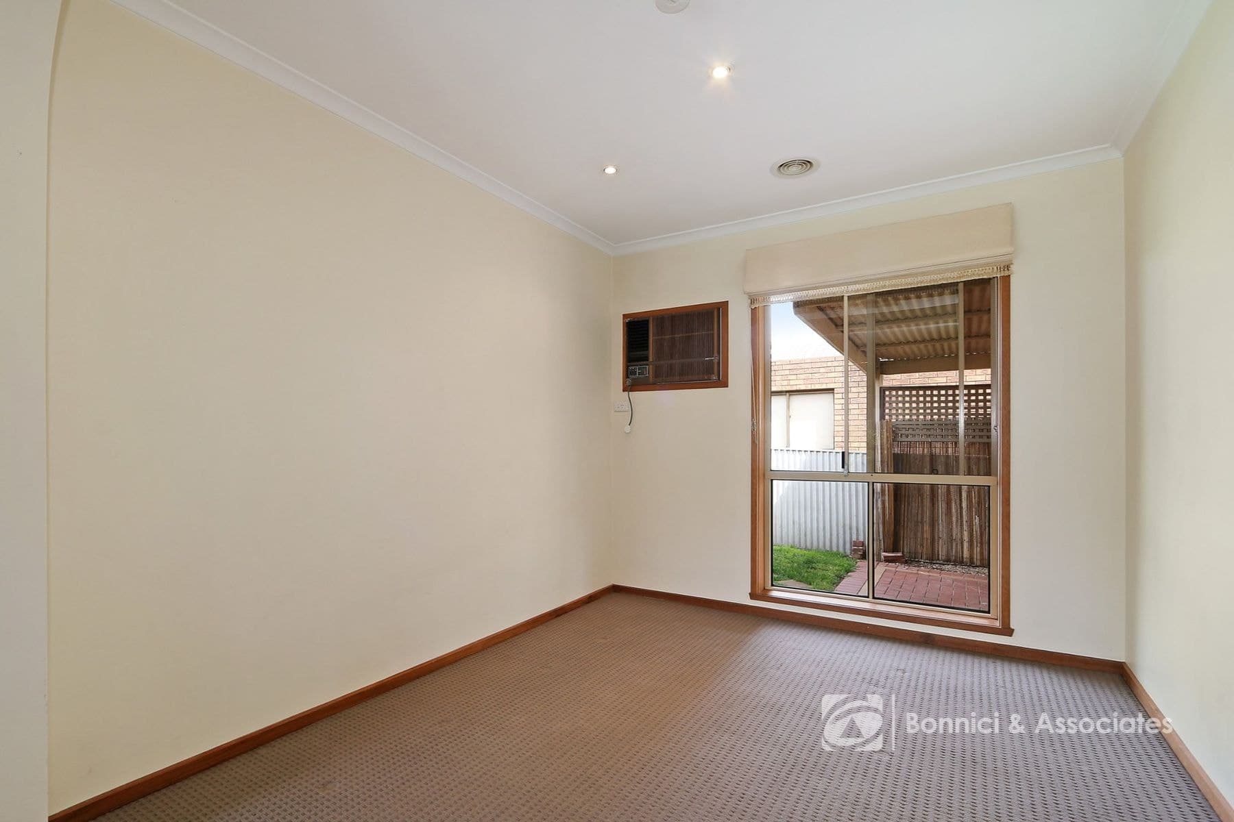 1/975 Fairview Drive, North Albury NSW 2640, North Albury - Thumbnail 4