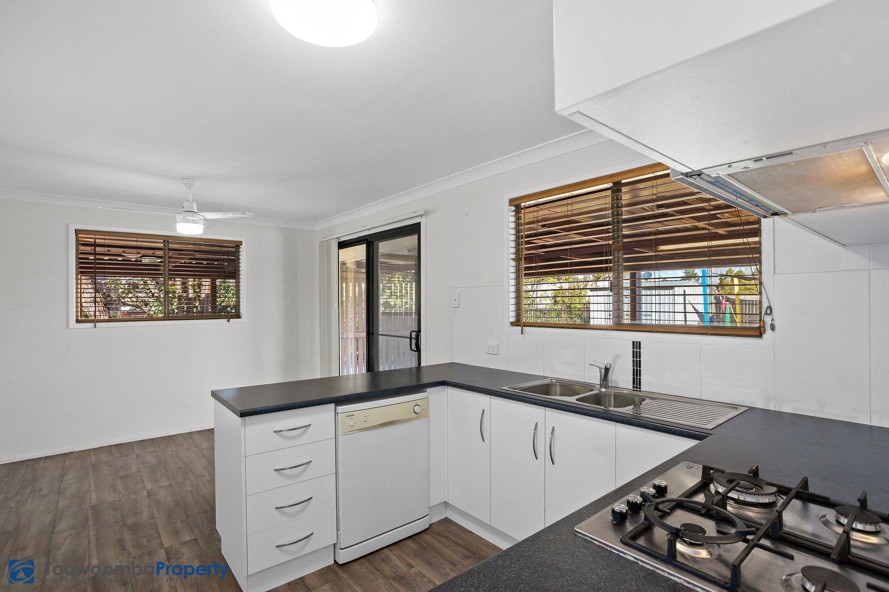 386 Stenner Street, Kearneys Spring QLD 4350, Kearneys Spring - Thumbnail 2