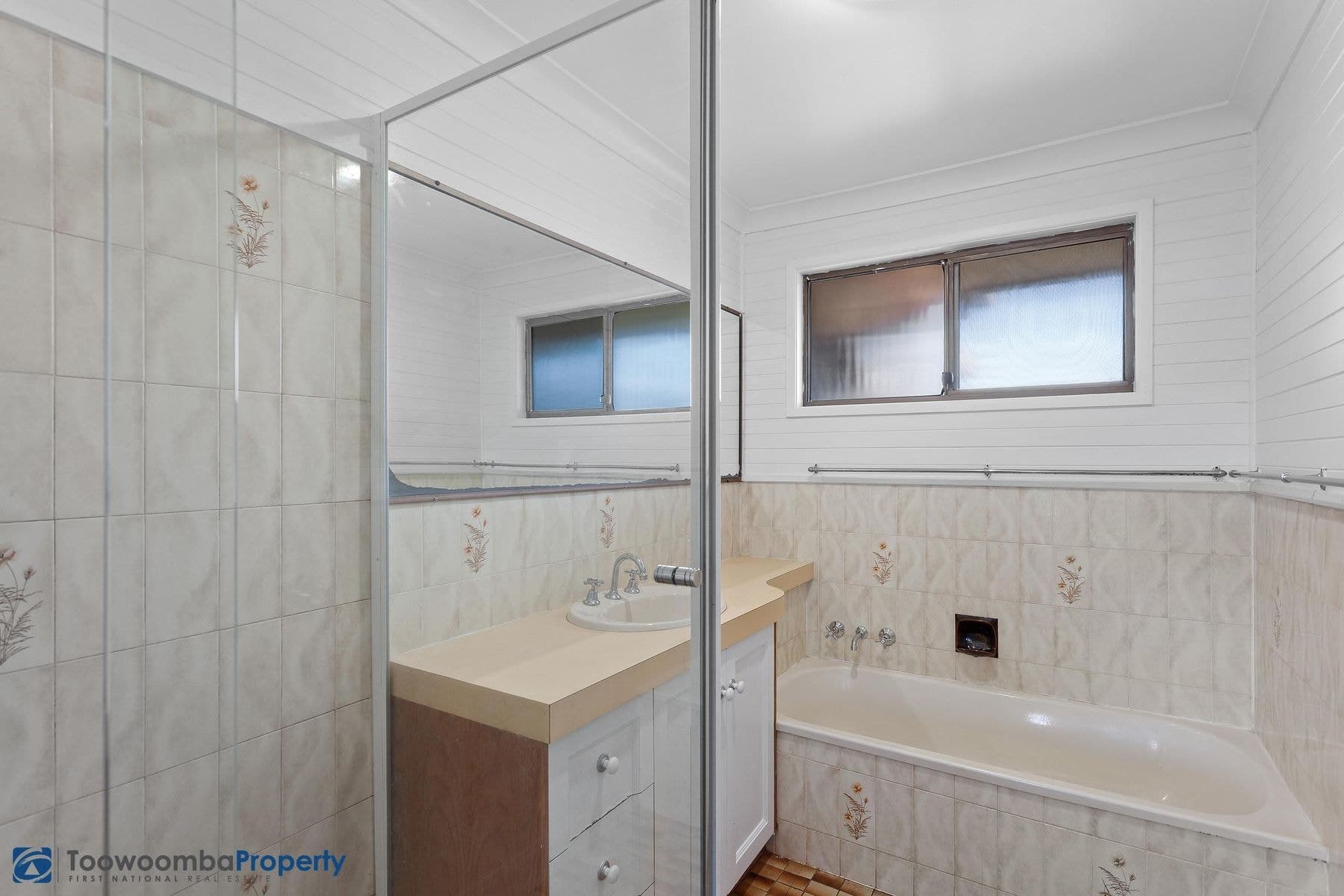 386 Stenner Street, Kearneys Spring QLD 4350, Kearneys Spring - Thumbnail 5
