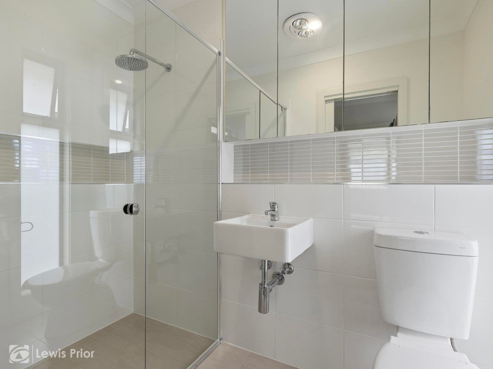 21A Minkie Avenue, Mitchell Park SA 5043, Mitchell Park - Thumbnail 7