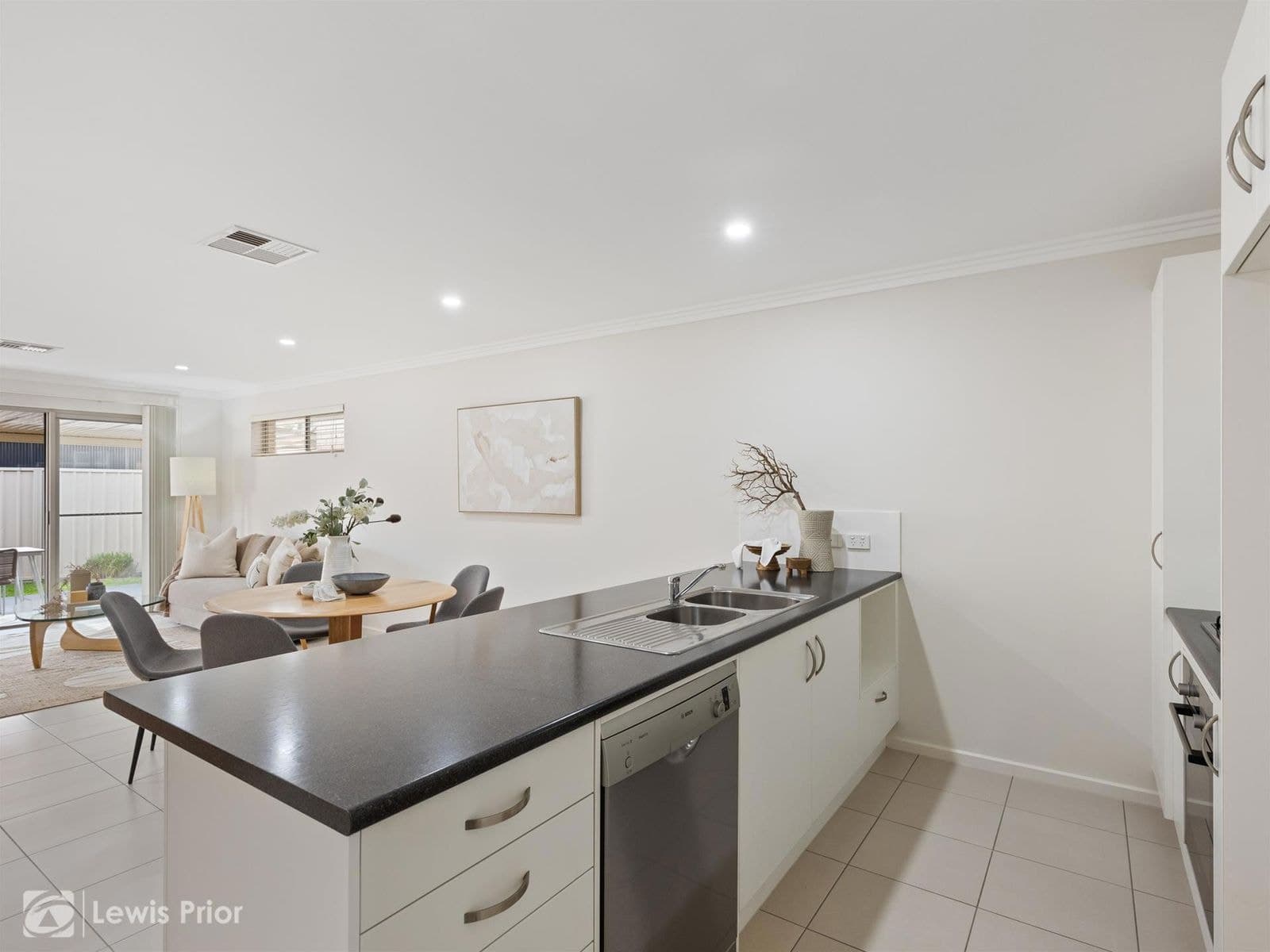 2B Carbnet Place, Seacombe Gardens SA 5047, Seacombe Gardens - Thumbnail 7