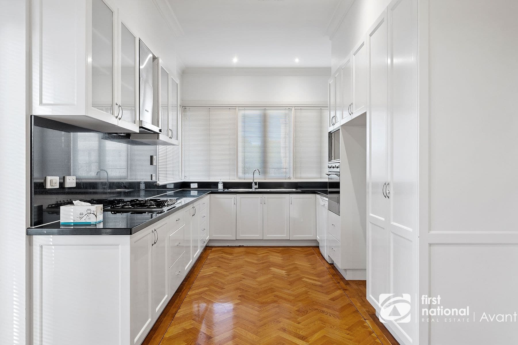 32 First Avenue, Kew VIC 3101, Kew - Thumbnail 4