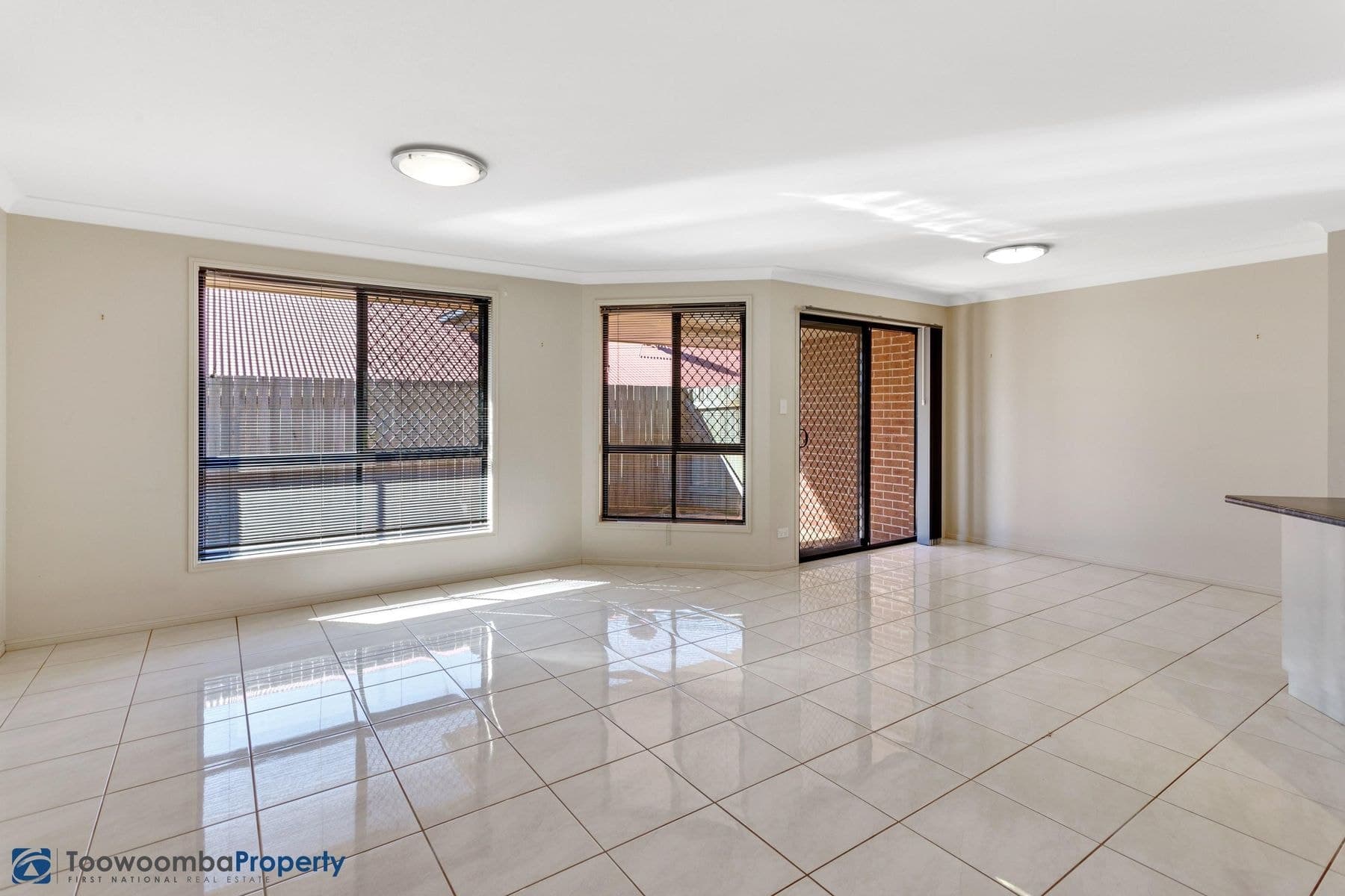 2/73 Kearney Street, Kearneys Spring QLD 4350, Kearneys Spring - Thumbnail 3