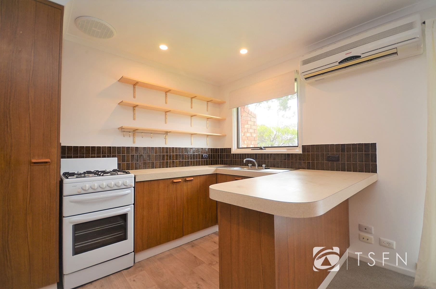 4/8 Tennyson Street, Quarry Hill VIC 3550, Quarry Hill - Thumbnail 2