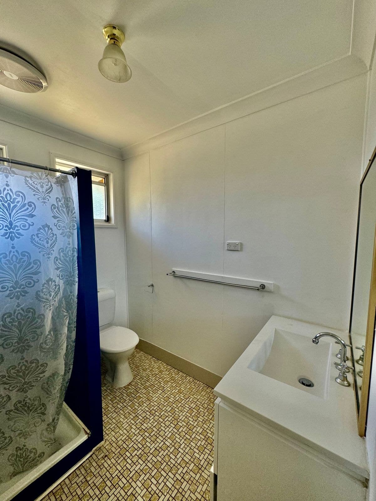2/13-15 Mann Street, Chinchilla QLD 4413, Chinchilla - Thumbnail 6