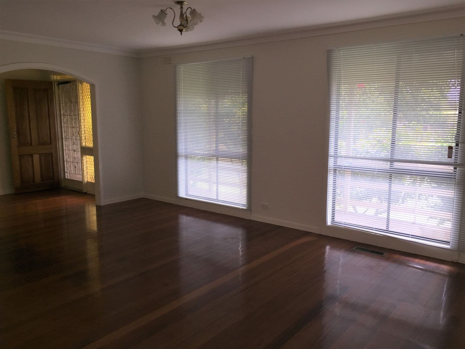 8 Cascade Drive, Vermont South VIC 3133, Vermont South - Thumbnail 2
