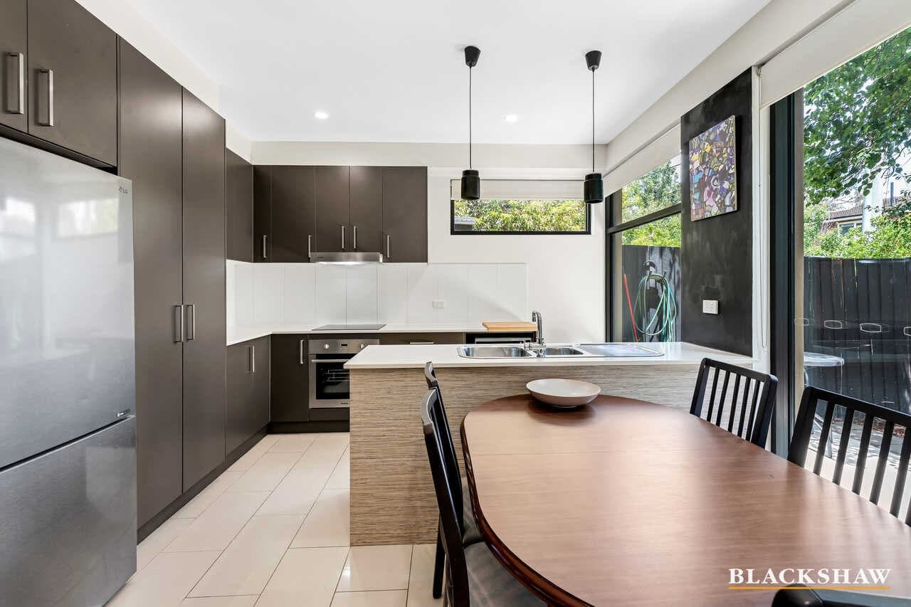 1/135 Limestone Avenue, Braddon, Braddon - Thumbnail 2
