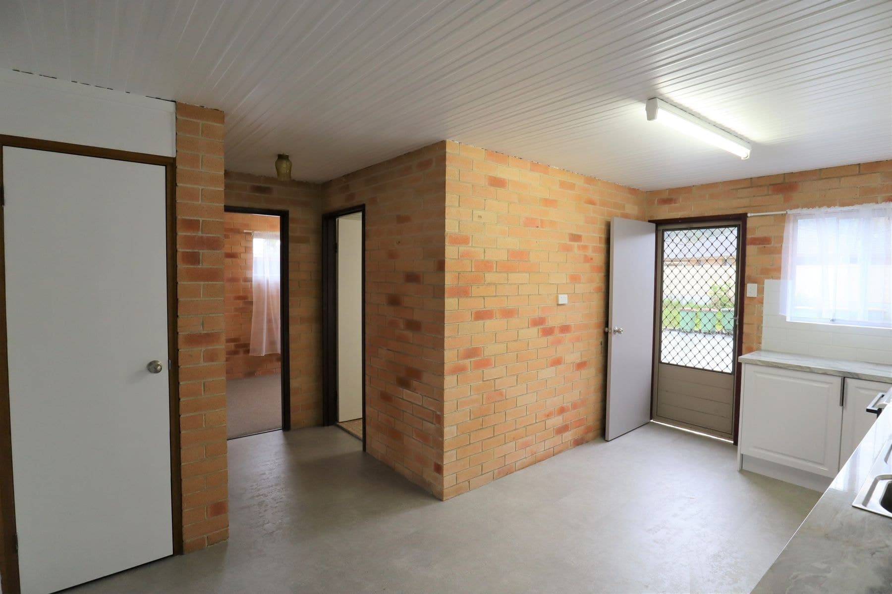2/11 Colleen Place, East Lismore NSW 2480, East Lismore - Thumbnail 3