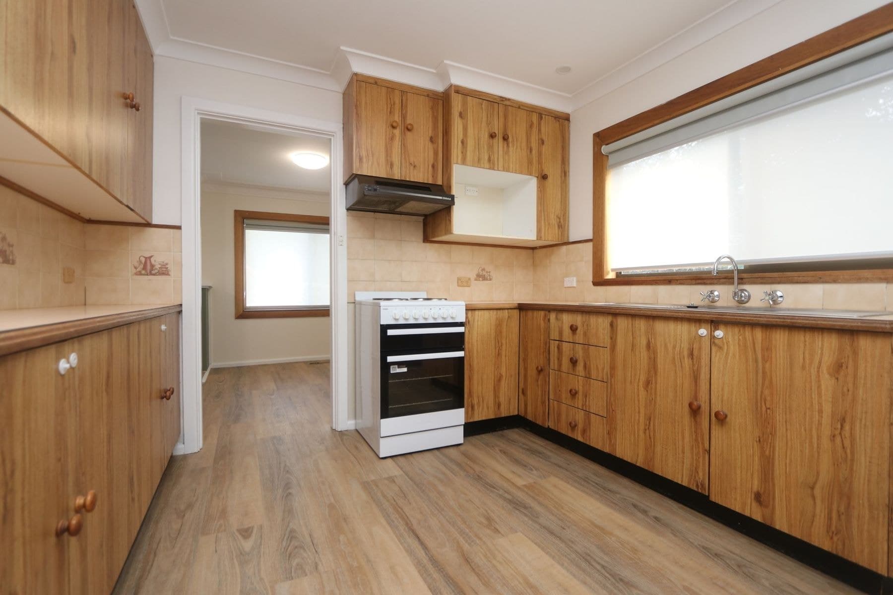123 Combermere Street, Goulburn NSW 2580, Goulburn - Thumbnail 4