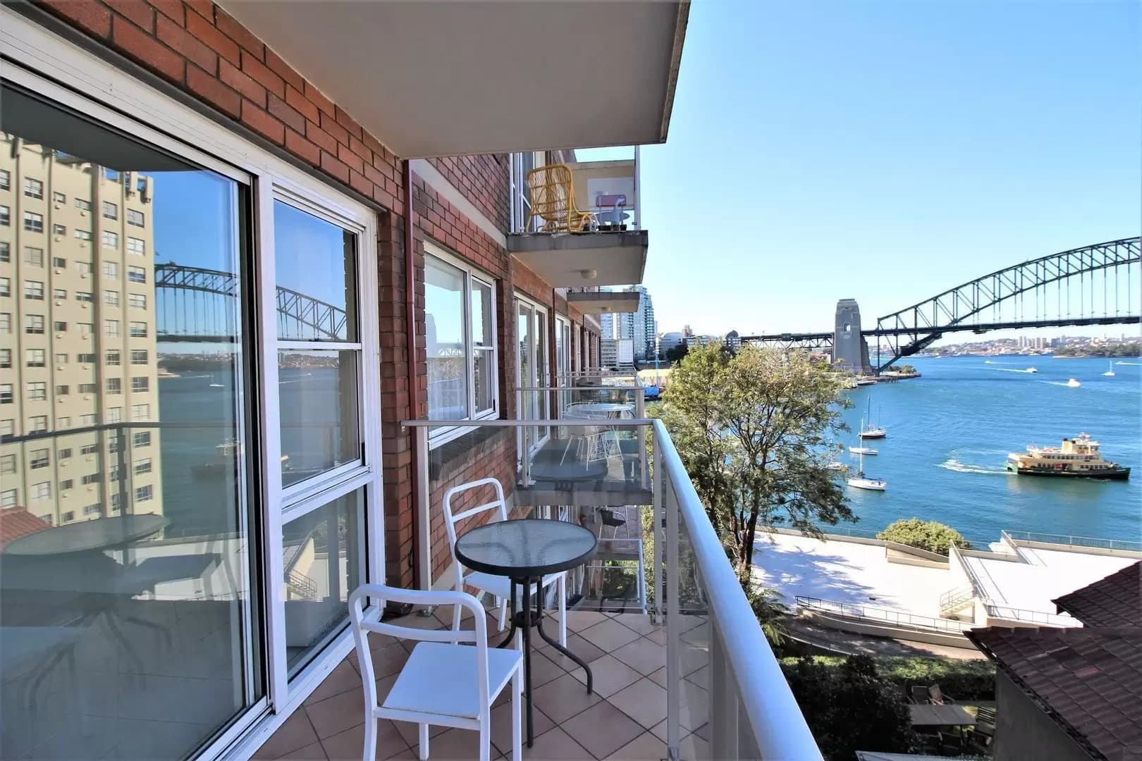 34/17 East Crescent Street, McMahons Point, McMahons Point - Thumbnail 2
