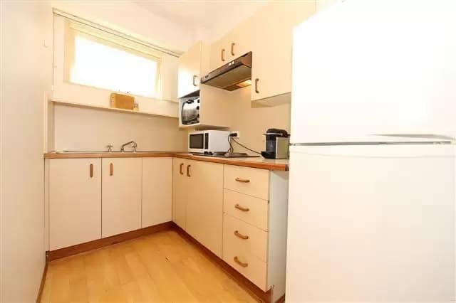 34/17 East Crescent Street, McMahons Point, McMahons Point - Thumbnail 5