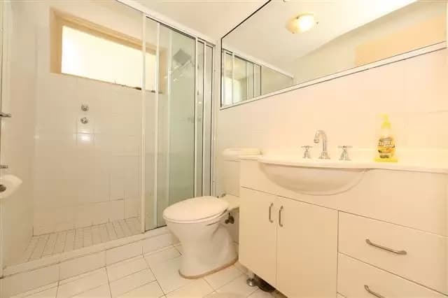 34/17 East Crescent Street, McMahons Point, McMahons Point - Thumbnail 6