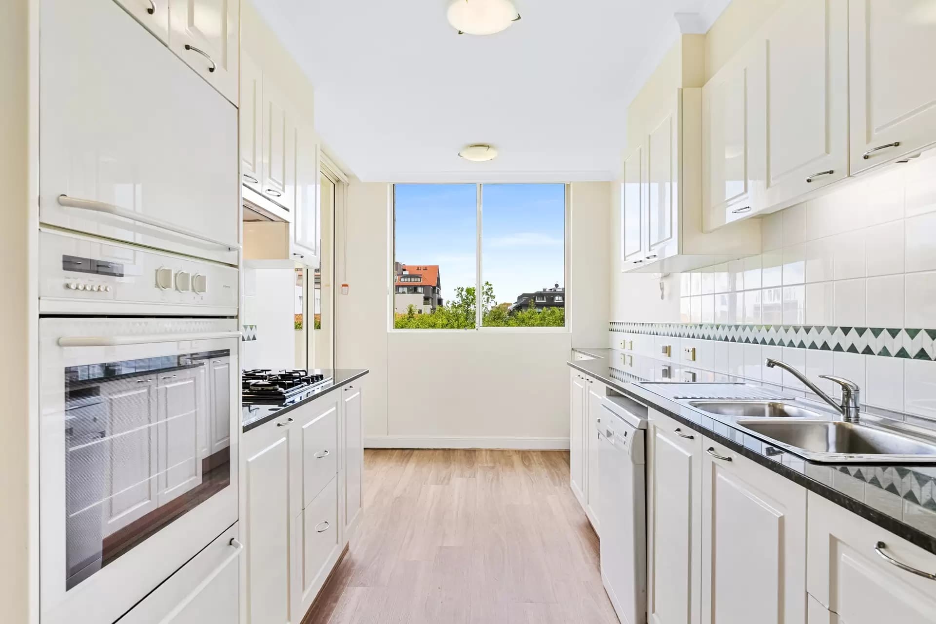 C28/2 Brady Street, Mosman, Mosman - Thumbnail 3