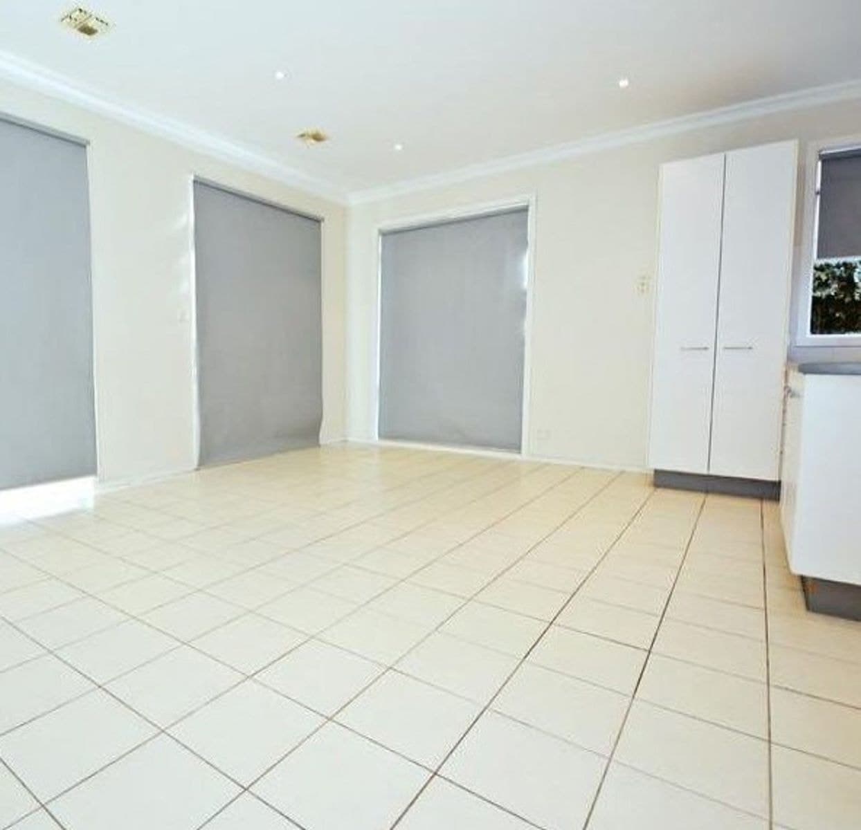 95 Ravenhill Boulevard, Roxburgh Park VIC 3064, Roxburgh Park - Thumbnail 6