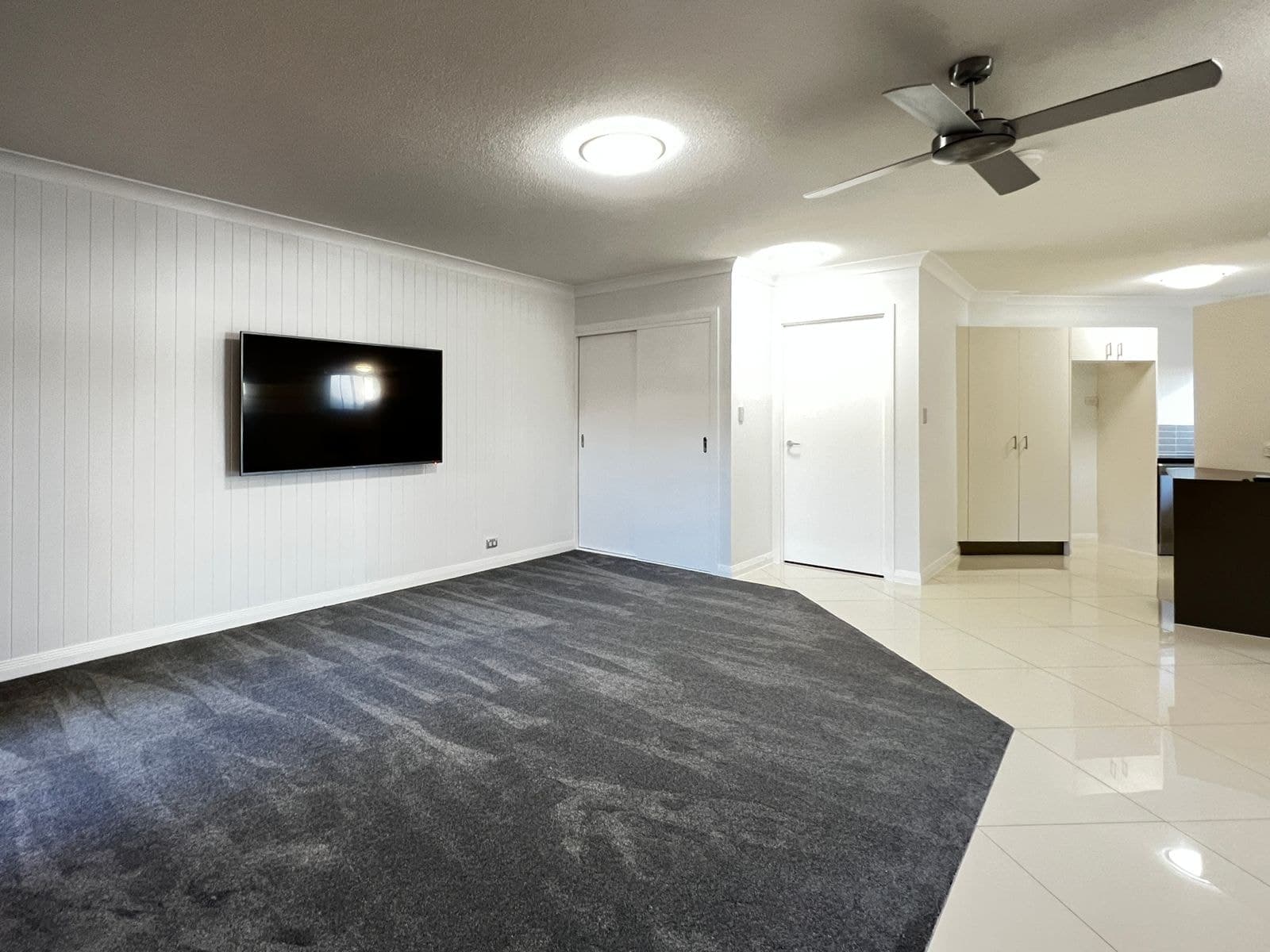 2/31-33 Mawarra Street, Chevron Island QLD 4217, Chevron Island - Image 1