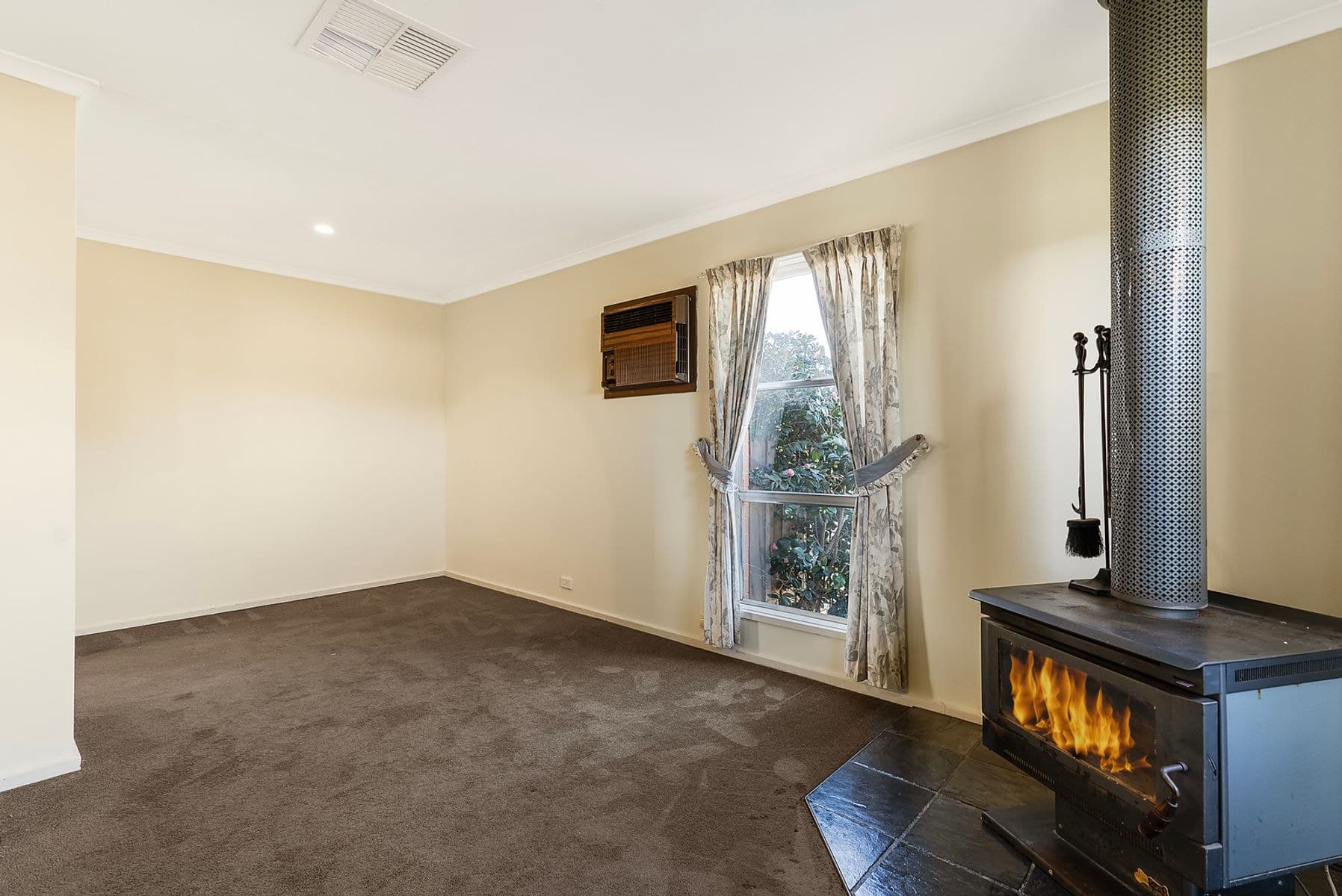 29 Grey Street, Darley, VIC 3340, Darley - Thumbnail 3