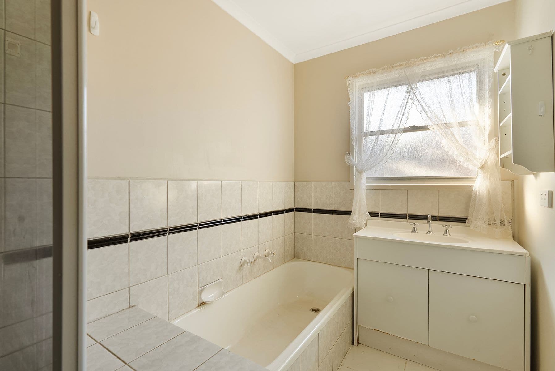 29 Grey Street, Darley, VIC 3340, Darley - Thumbnail 7