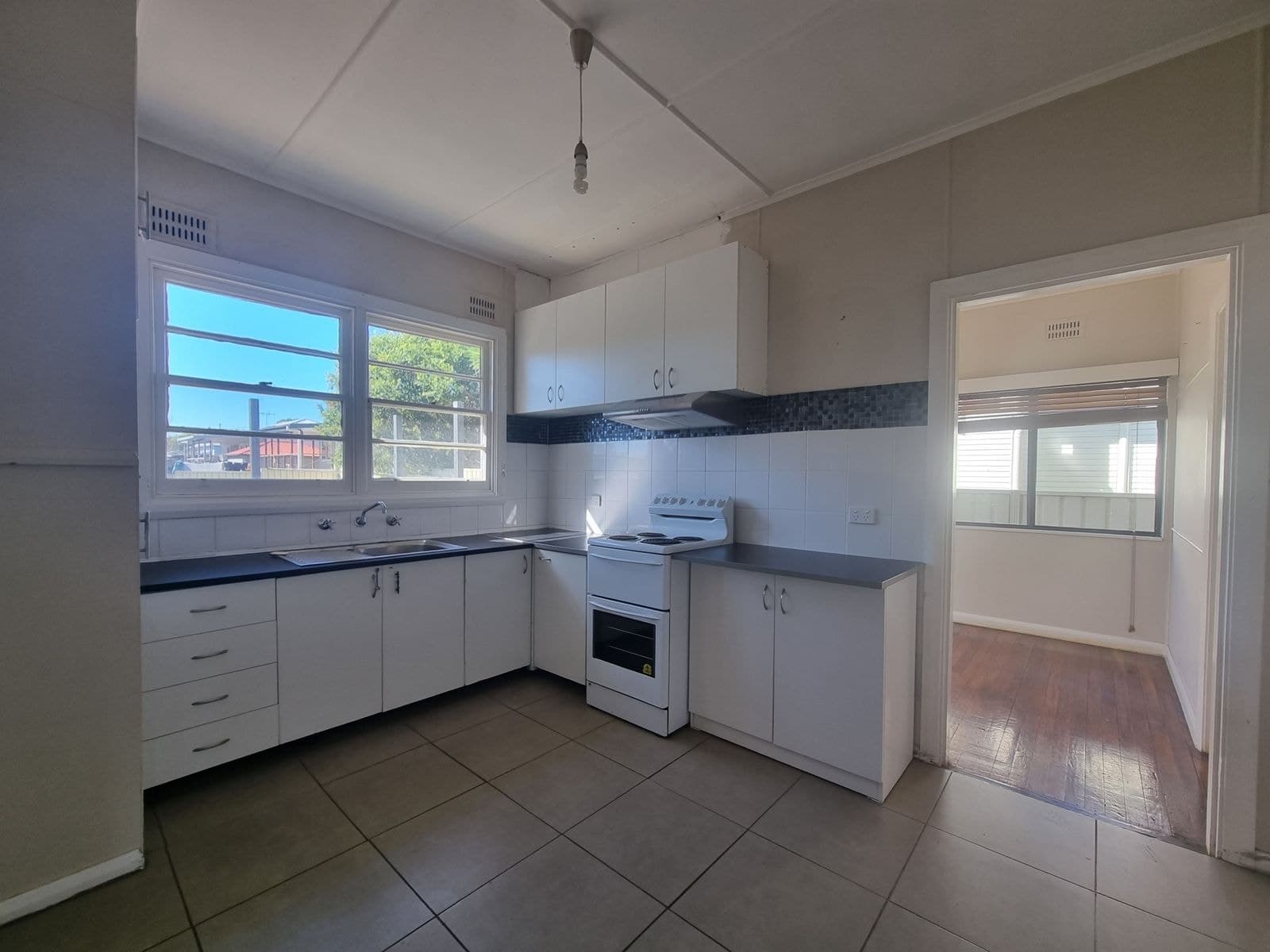 7 Hinten Crescent, Taree NSW 2430, Taree - Thumbnail 2