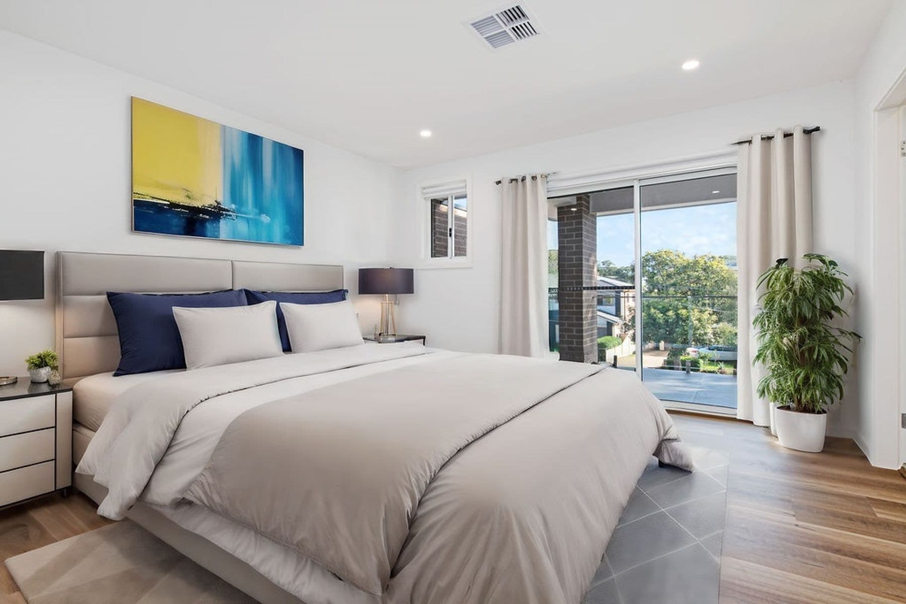 15 Woodburn Avenue, Panania NSW 2213, Panania - Thumbnail 4