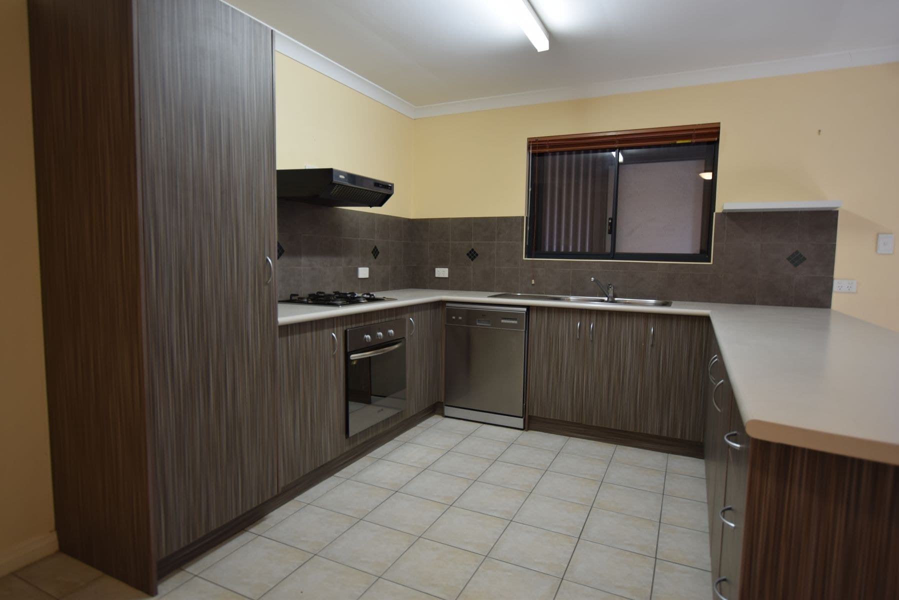 12/4 Reynolds Place, South Hedland WA 6722, South Hedland - Image 1
