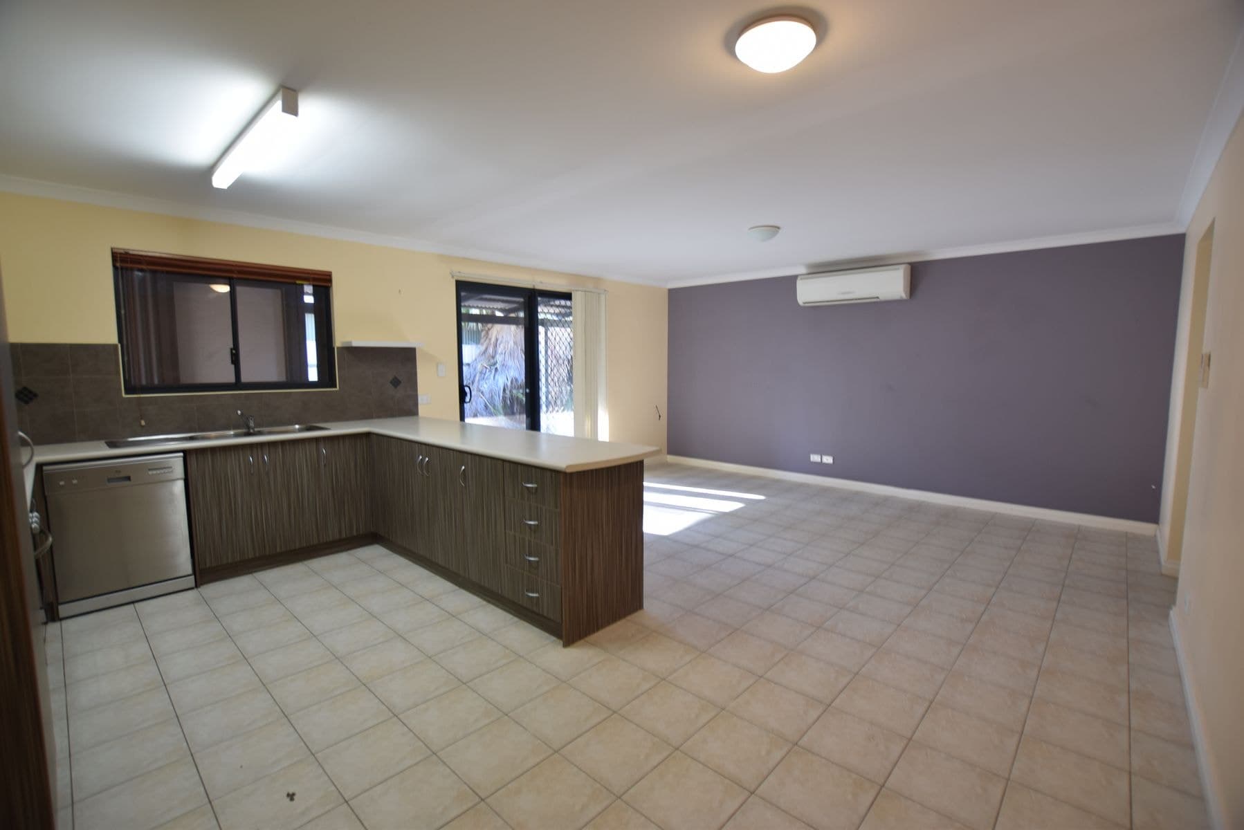 12/4 Reynolds Place, South Hedland WA 6722, South Hedland - Thumbnail 2