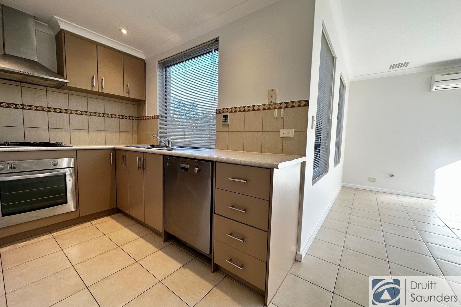 6A Sykes Avenue, Innaloo WA 6018, Innaloo - Thumbnail 4