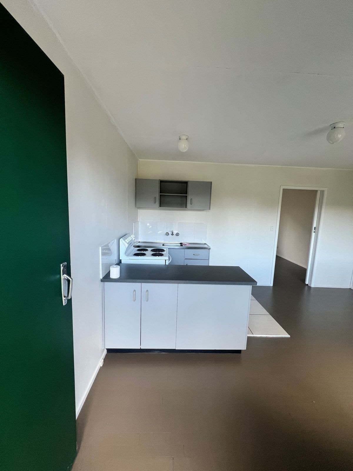 3/8 Bradley Street, Nambour QLD 4560, Nambour - Thumbnail 2