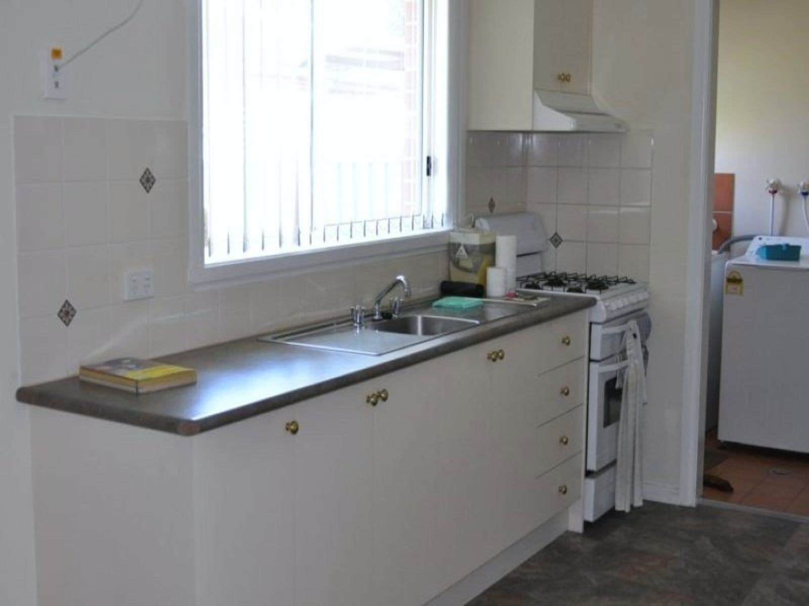 12 Bant Street, South Bathurst NSW 2795, South Bathurst - Thumbnail 2