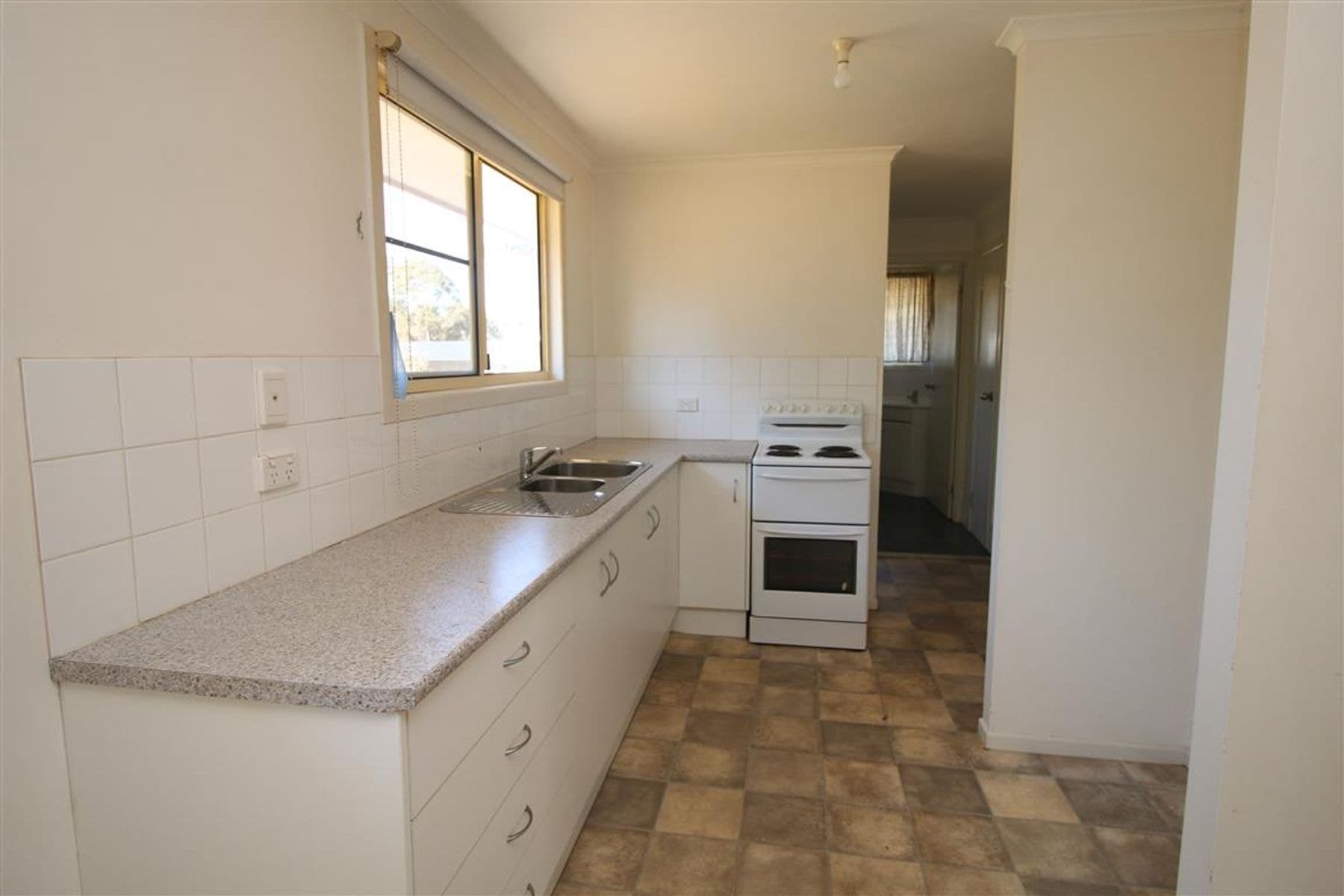43 Ballandean Street, Jennings NSW 4383, Jennings - Thumbnail 4