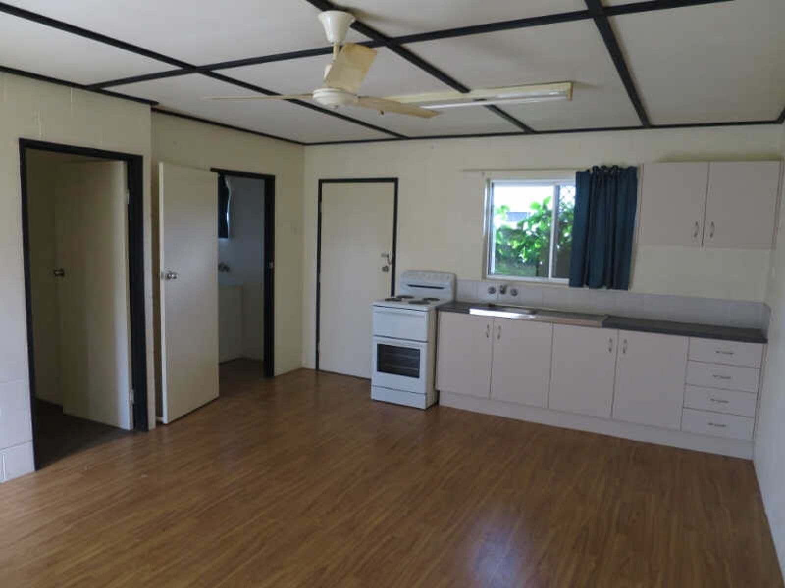 4/30 Canberra Street, Mackay, QLD 4740, Mackay - Thumbnail 2