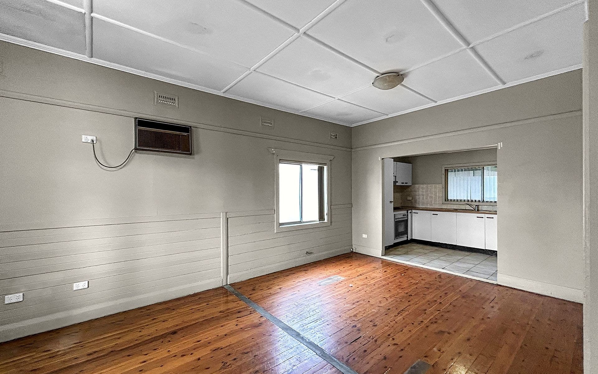 6 Bursill Street, Guildford NSW 2161, Guildford - Thumbnail 2