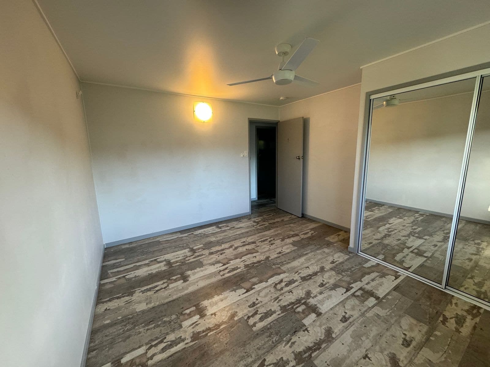 17 Finch Street, Slade Point QLD 4740, Slade Point - Thumbnail 4